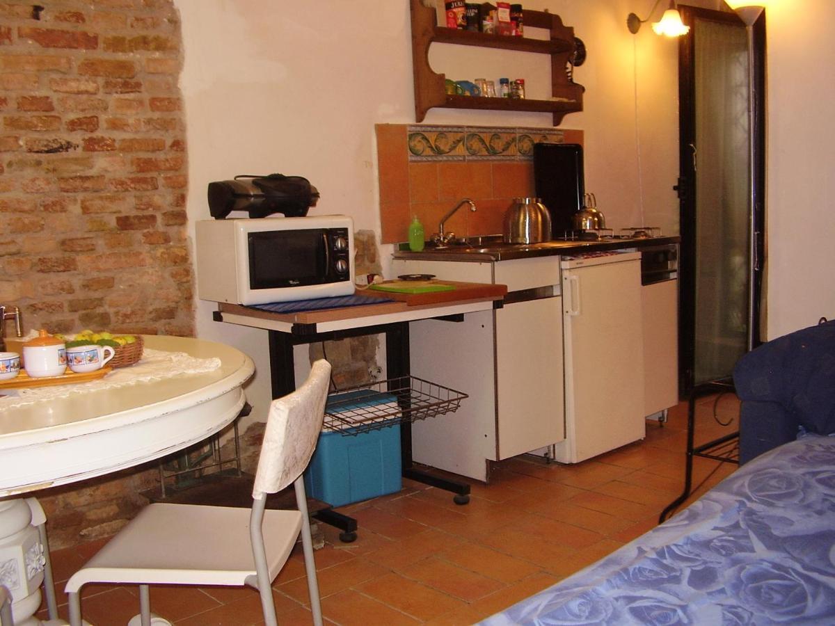 Вилла Abruzzocasacampagna Collecorvino - Monolocale Con Mini-Cucina, Giardino E Parcheggio Экстерьер фото